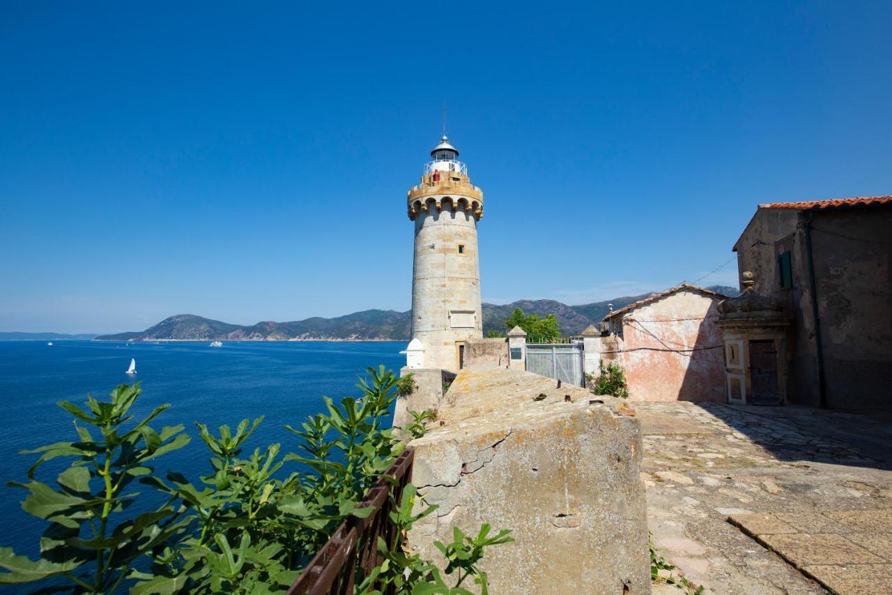 Helloelba Appartamento Il Faro Portoferraio Luaran gambar